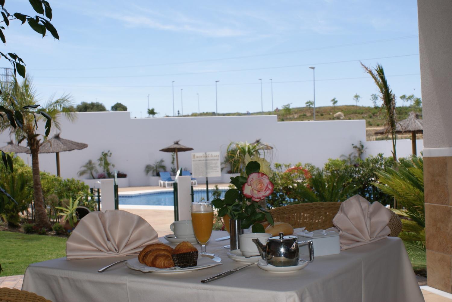 Hotel Montera Plaza Лос-Барріос Ресторан фото